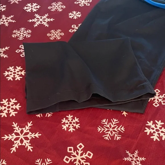 Kirkland Signature Black and Blue Pants - Picture 5 of 5